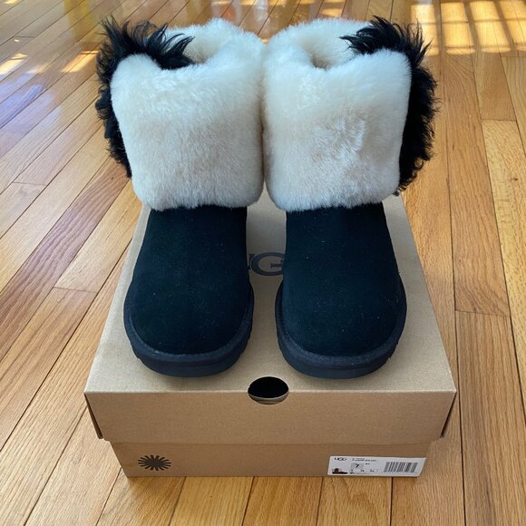 NEW UGG BOOTs CLASSIC MINI WISP SHEEPSKIN CUFF BLACK Size 7 NEW w/box - Picture 4 of 11